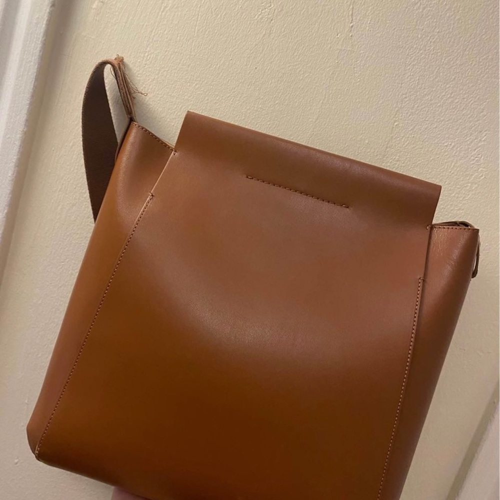 Everlane The Form Bag Tote